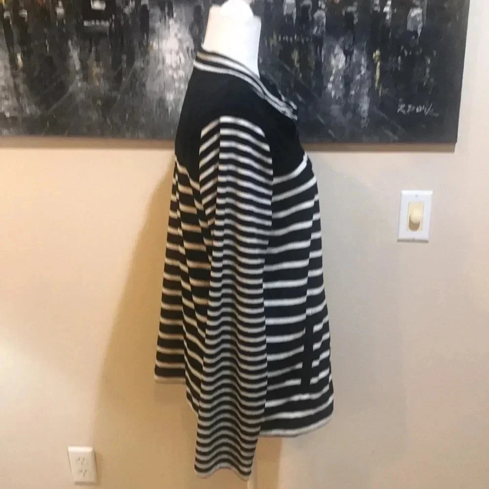 Onque Casual Velour Striped Front Zip and Pockets Striped Jacket Size XL